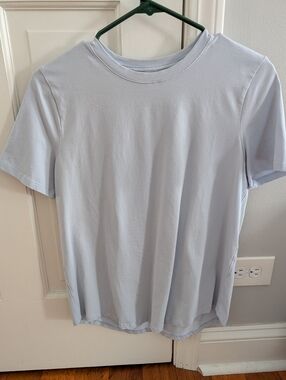 Lululemon Love Crew Shirt Size 6
